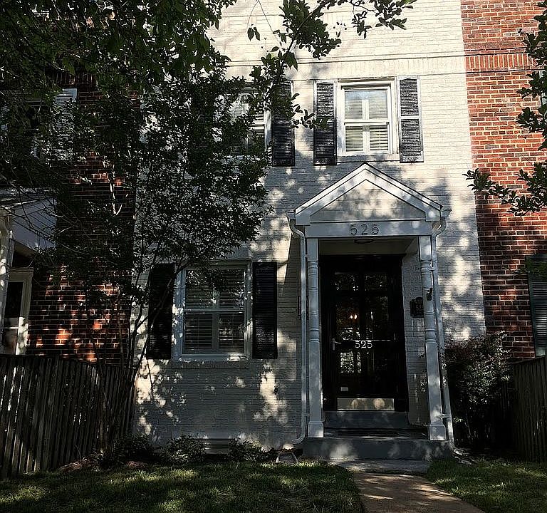 1st image of 525 N West St