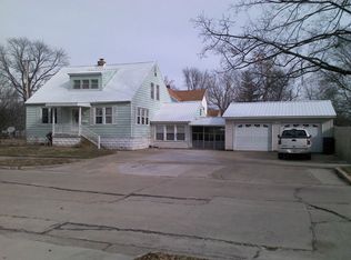 300 S Richland St, Olney, IL 62450