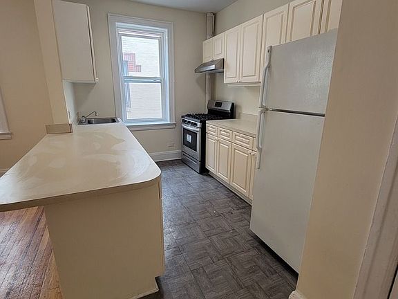 3rd image of 43-39 41st St #C1