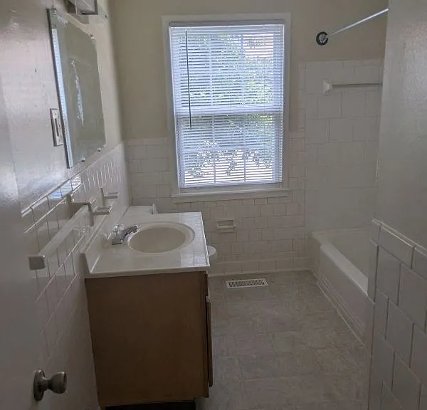 Aquahart Manor — Photo 48