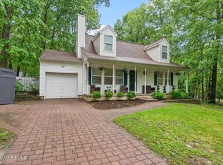 35 Oakland Dr, Jackson, NJ