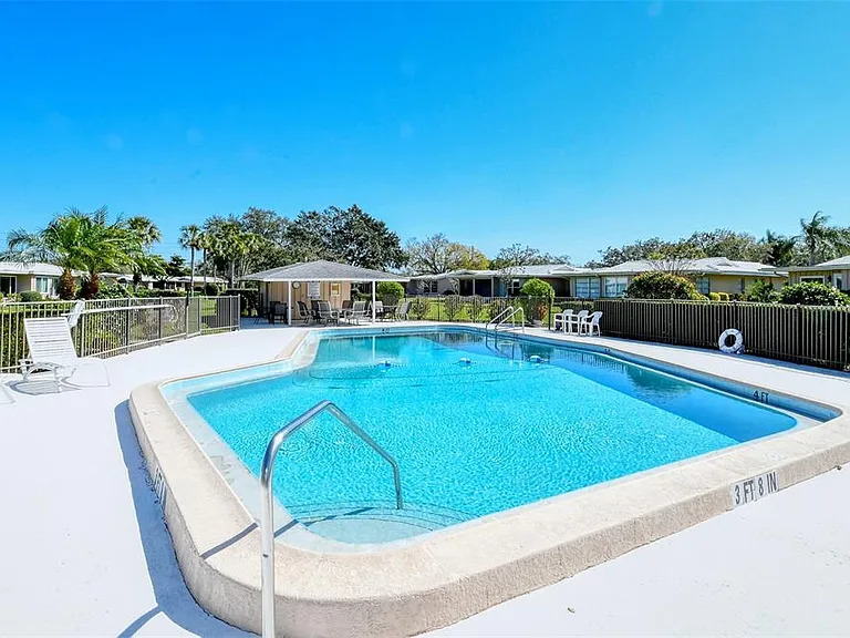 3507 Pinecrest St — Photo 48