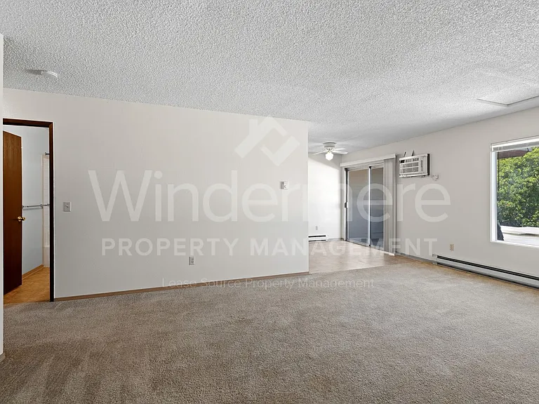 1611 W. 6th Ave — Photo 4