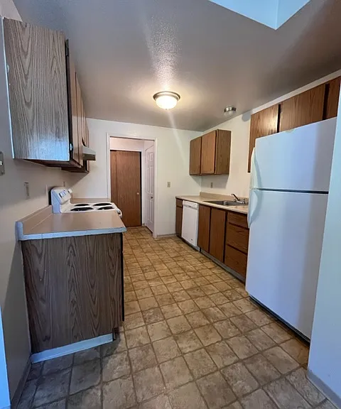 5869 N Garrett St #D — Photo 4
