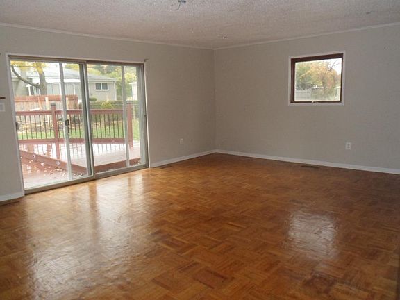 5th image of 17282 Shervilla Pl