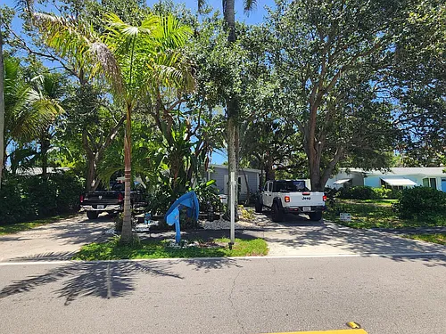 305 S Loxahatchee Dr Photo 1