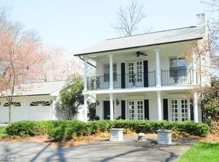 801 Roslyn Rd, Winston Salem, NC 27104