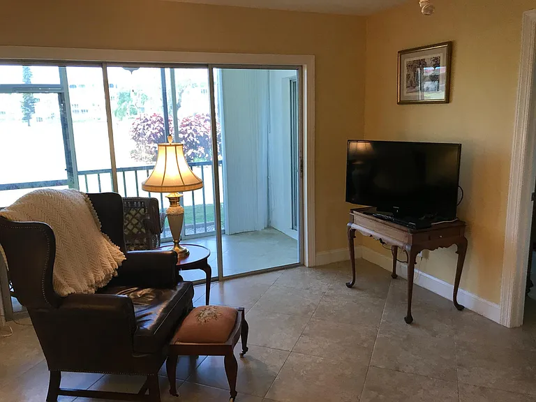 41 High Point Cir S #107 — Photo 16
