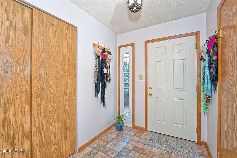 4th image of 505 Greenwich Drive