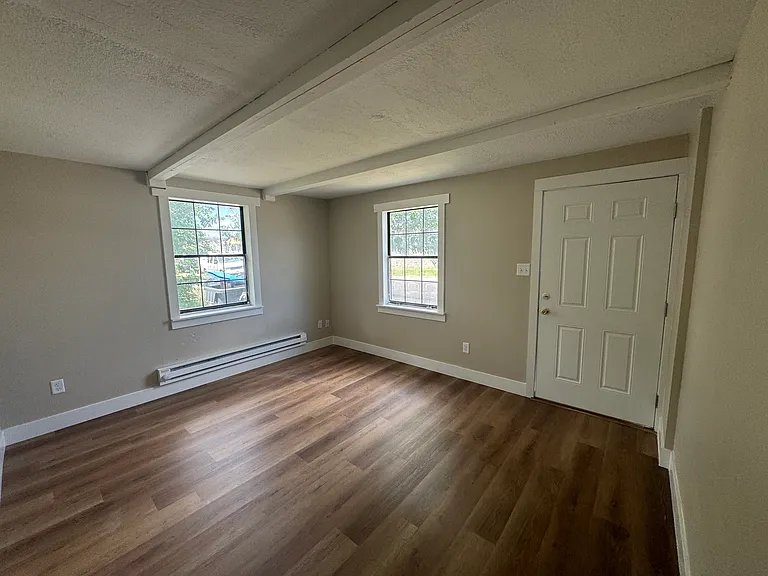 716 Capitol Ave — Photo 4