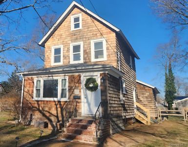 243 Locust Avenue, Babylon, NY, 11702