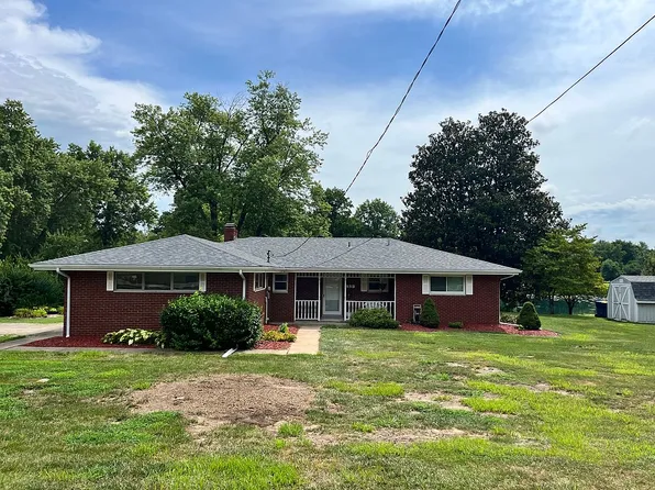 33 Lakeview Acres Dr, Collinsville, IL 62234