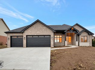 20684 Grand Haven Dr, Frankfort, IL 60423