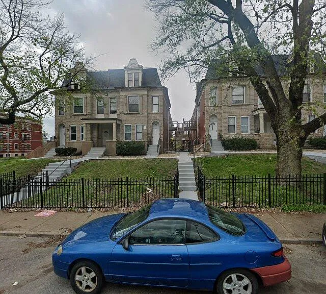 5300-5310 Maple Ave #5310-B — Photo 1