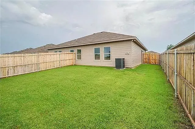 437 Canvas Ct — Photo 9