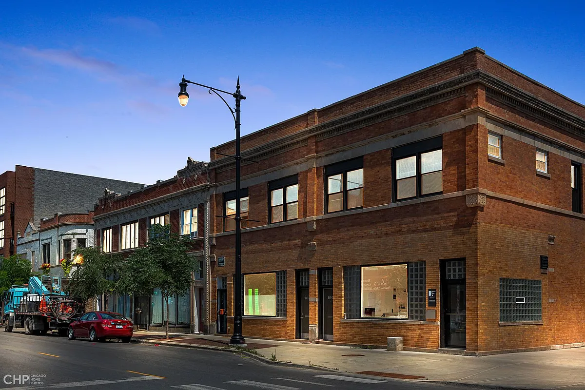 Building Photo - 3149 S Morgan St #2