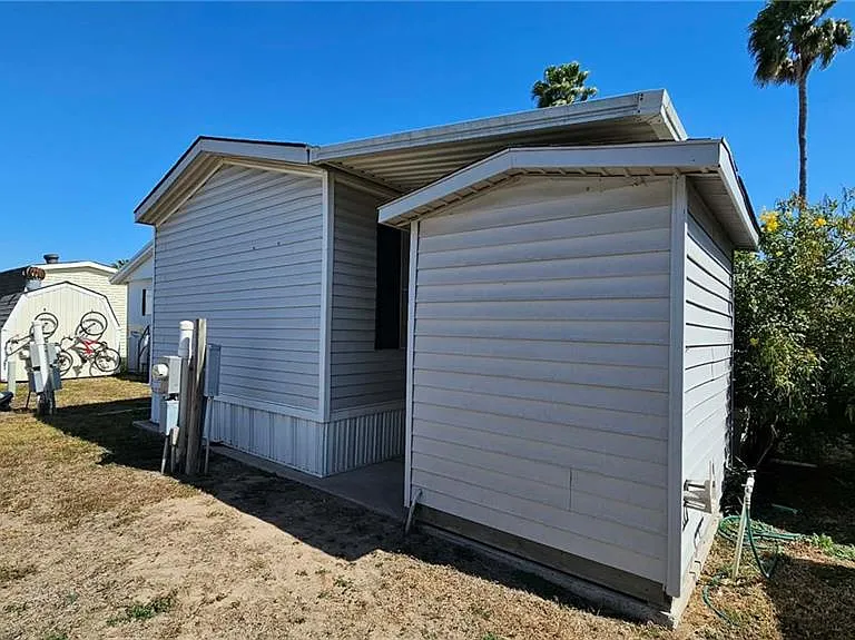 2408 Meadowlark St — Photo 19