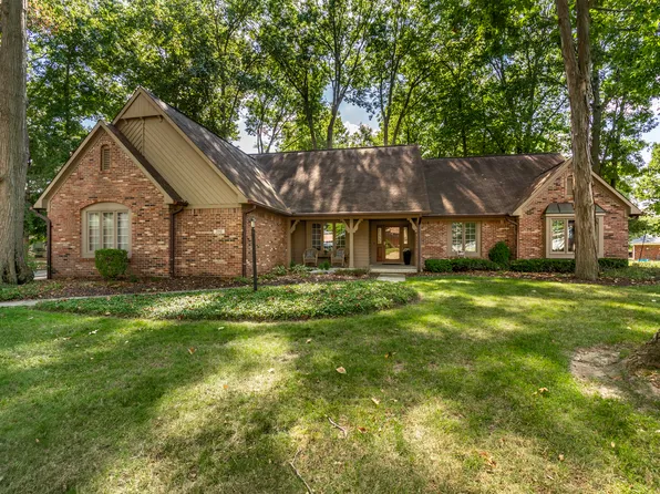 390 Nottinghill Ct, Indianapolis, IN 46234