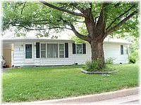 111 Eastwood Dr photo 1