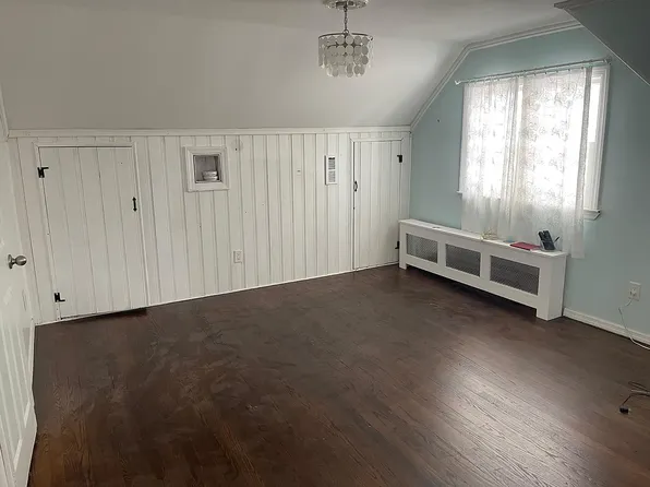 (undisclosed Address), West Islip, NY 11795