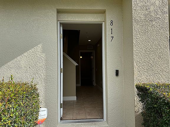 Front door w/ keyless entry
