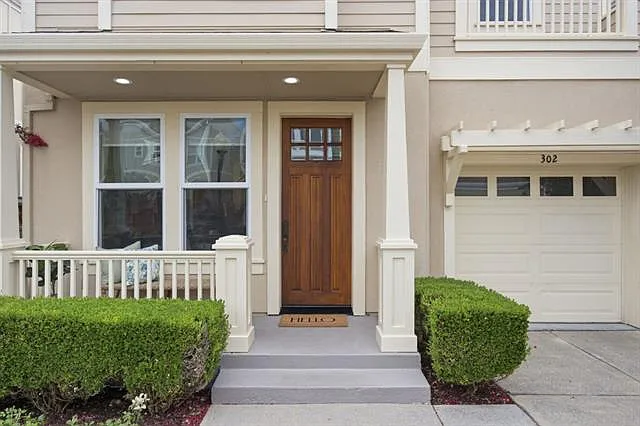 302 Creekside Village Dr — Photo 3