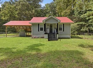 2112 Halls Valley Rd, Trion, GA 30753