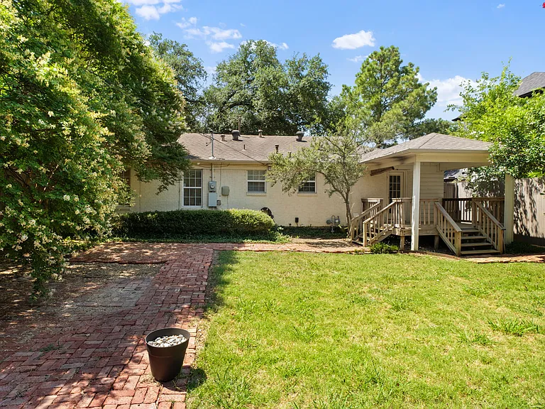 3881 Gaspar Dr — Photo 40