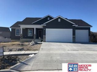 4121 W Marti Cir, Lincoln, NE 68528