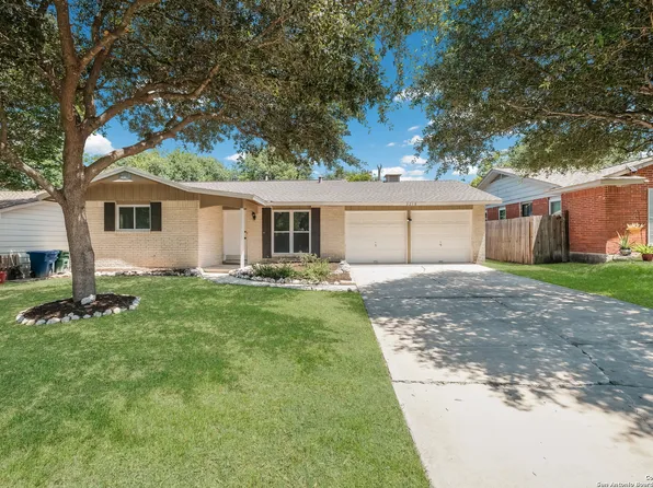 3218 QUAKERTOWN DR, San Antonio, TX 78230