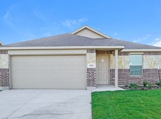 8413 High Robin Ave, Fort Worth, TX 76123