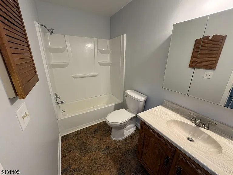 646 Faulkner Dr — Photo 9