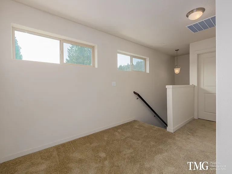 710 NW 7th Ave — Photo 8