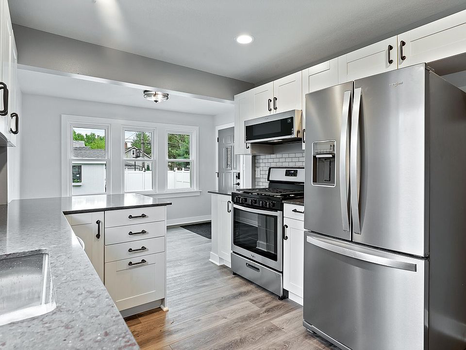 1st image of 3637 35th Ave S