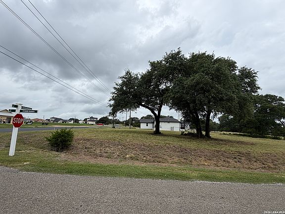4th image of 223 S Calvin Barrett LOT 456