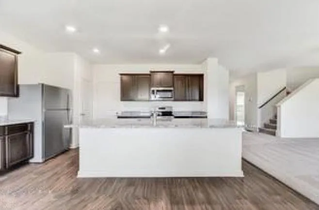 3038 Citron Gdn — Photo 5