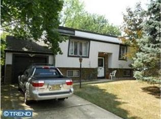 119 Capella Rd, Turnersville, NJ 08012