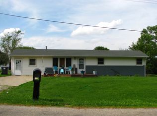 204 W Fillmore St, Philo, IL 61864