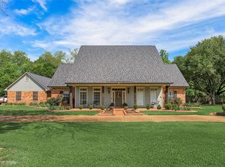 159 Lakewood Point Dr, Bossier City, LA 71111