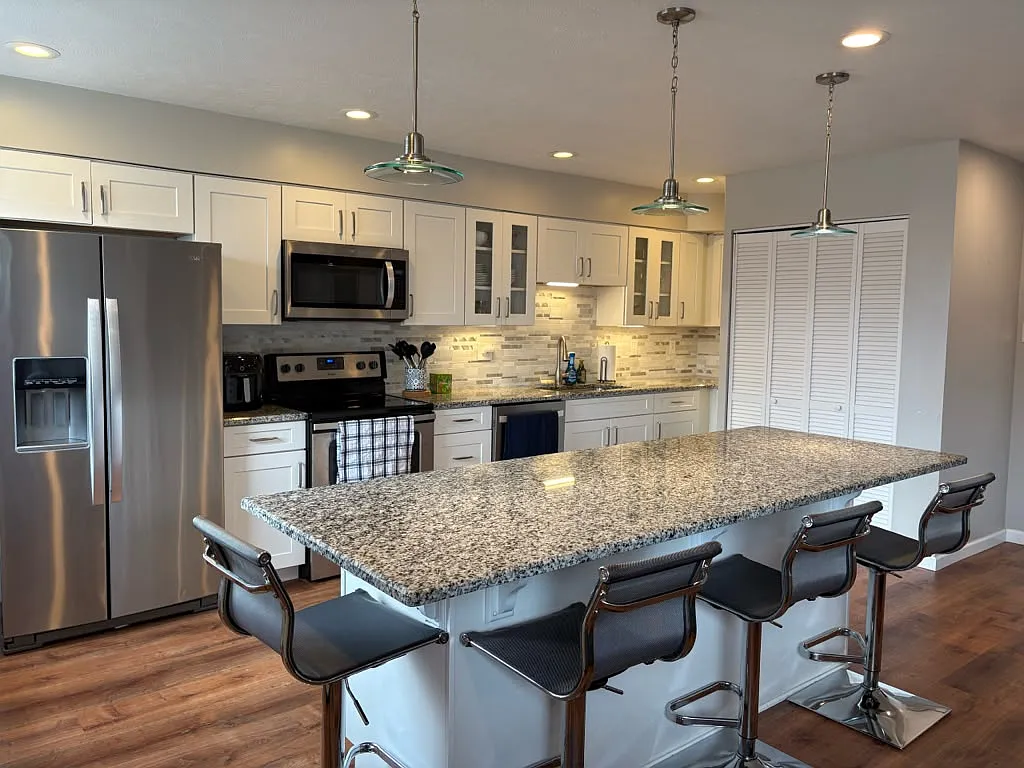 2 bed, 1680 sqft, $2,900 — Photo 4