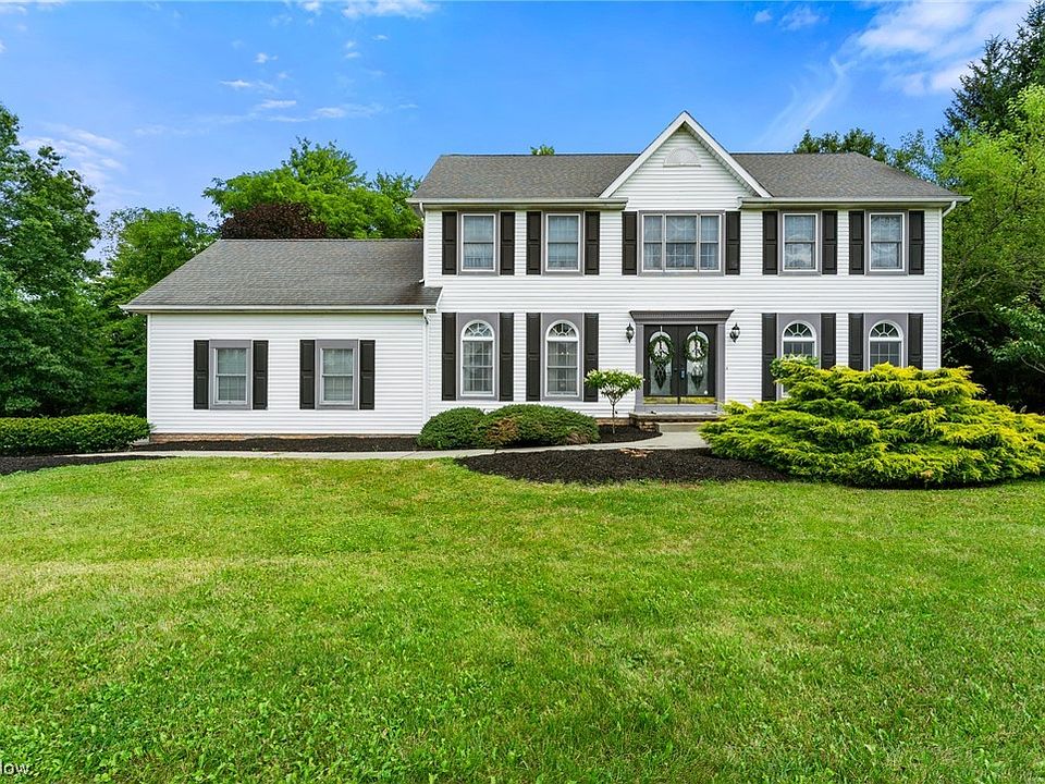1st image of 160 Topaz Cir