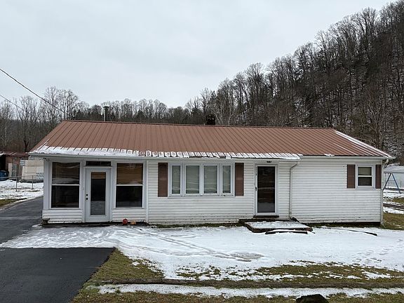 2nd image of 2218 Saltville Hwy