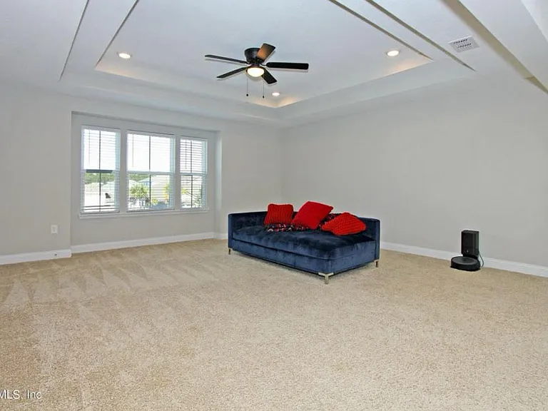 242 Silverleaf Village Dr — Photo 8
