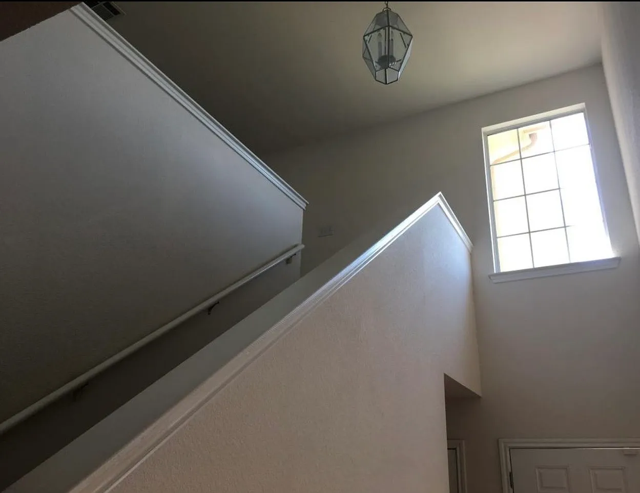4 bed, 2450 sqft, $2,200 — Photo 1