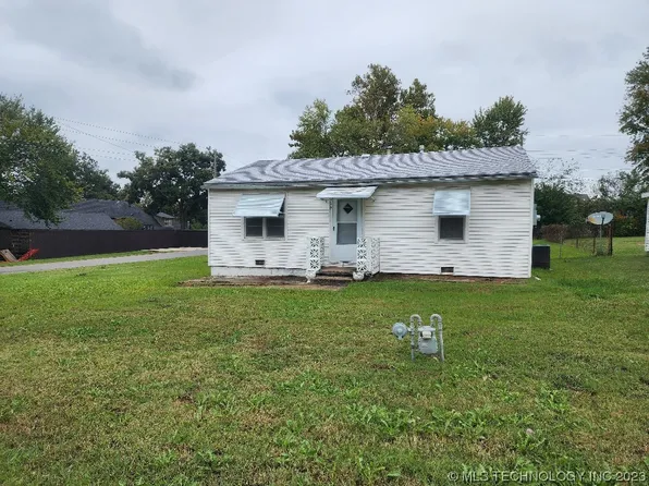 317 W 39th St, Sand Springs, OK 74063