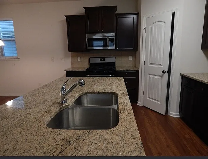 2182 Turnbury Glen Walk SW — Photo 4