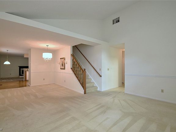 4th image of 19357 Lauren Way