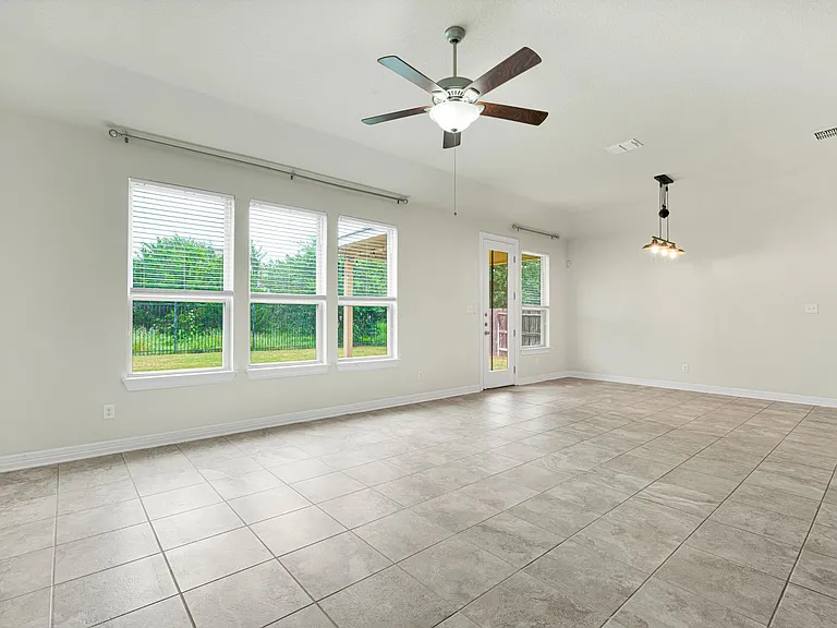 10407 Palmera Dr — Photo 9
