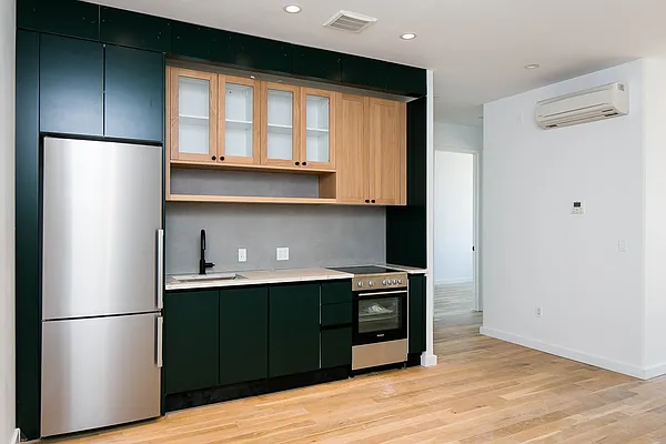 Rented by Nooklyn NYC LLC | media 8