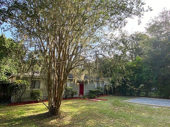 2nd image of 2041 NW 34th Ave